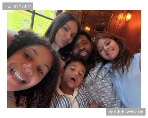 保罗·乔治又在晒他那辆限量超跑了，训练完直接换车？